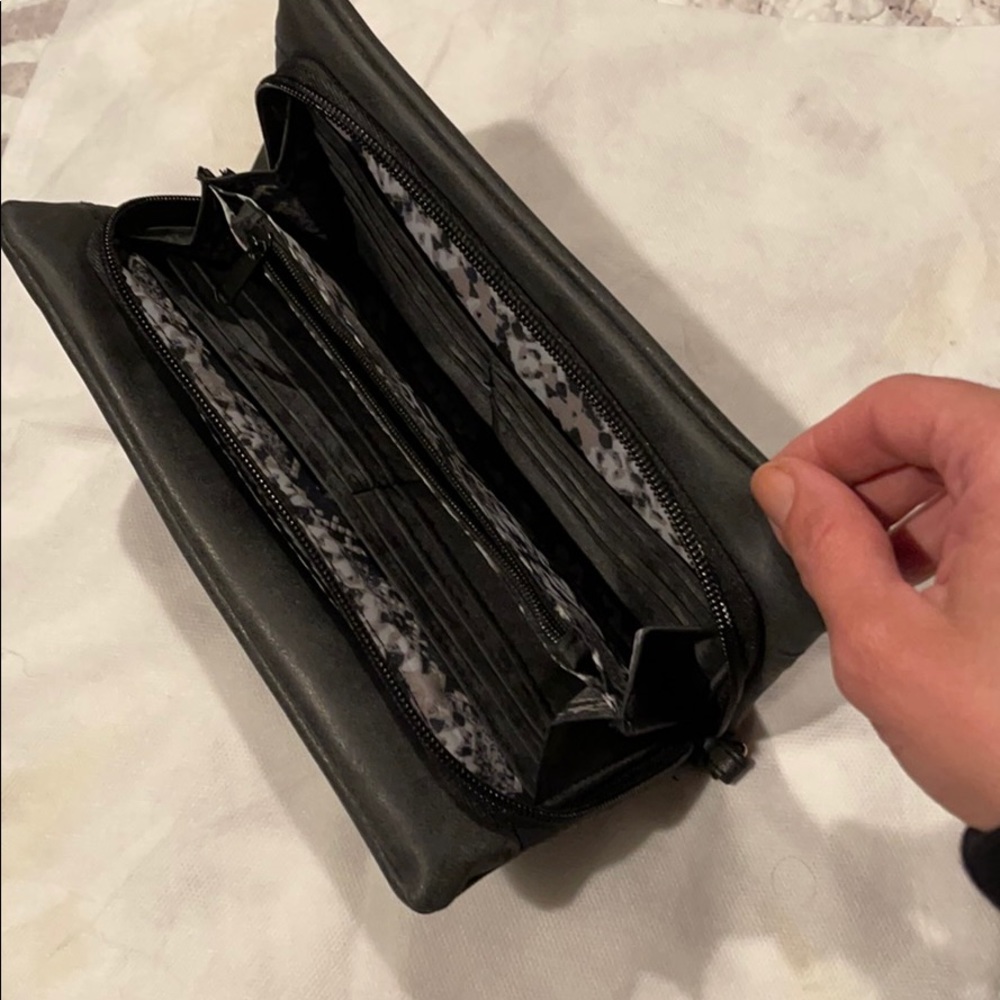 Large wallet - Picture 3 of 3